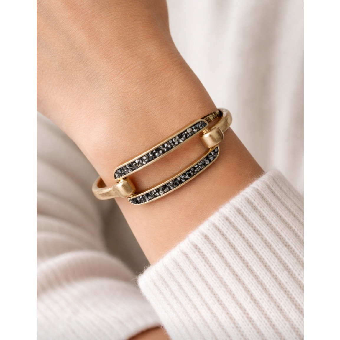 Pomina Gold Hammered Black Crystal BangleBracelet 16$